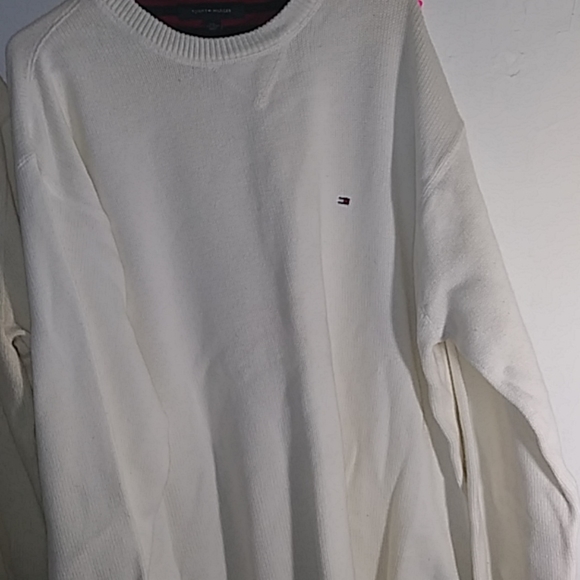 Tommy Hilfiger sweater - Picture 4 of 4